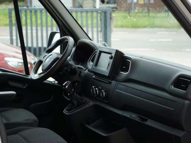 BMW 318 i Touring PACK M SHADOW LINE COCKPIT AUTO EURO6d