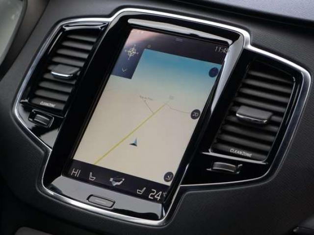 BMW 640 d Coupé PACK-M PANO HEAD-UP NAVI-CAM FULL