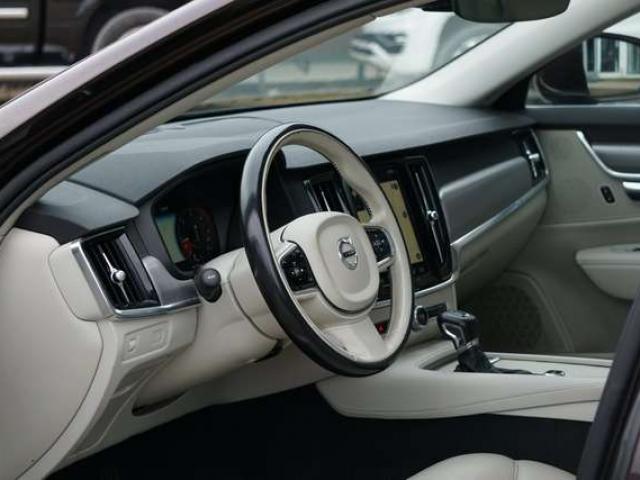 Volvo S90 2.0 D3 AUTO CAM 360 HEAD-UP NAVI AUTO FULL LED 6B