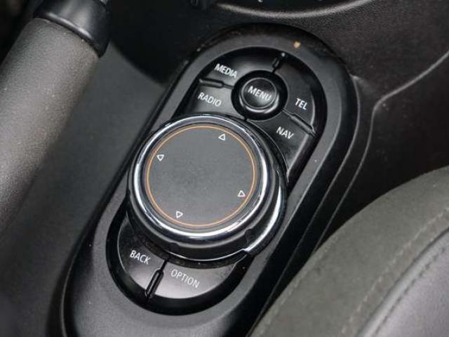 Opel Crossland X 1.5 Turbo D 2020 Edition NAVI PDC CLIM LED Eu6b