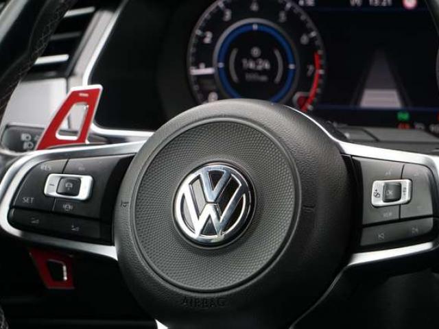 Volkswagen Arteon 1.5 TSI R-Line DSG COCKPIT NAVI-CAMERA DISTRONIC
