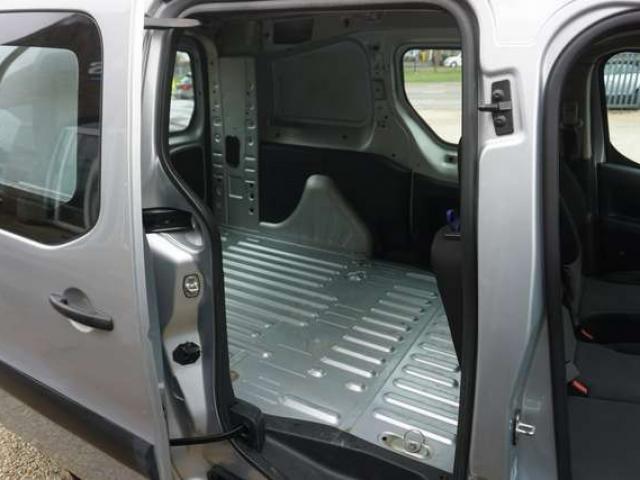 Peugeot Partner 1.6 BlueHDi L2H1 3PLACES CLIM CRUISE 1ERE MAIN 6B