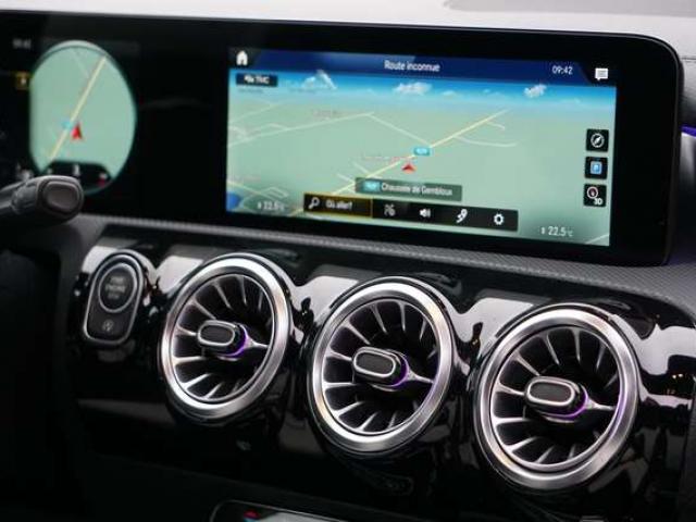 Mercedes-Benz CLA 180 d PACK AMG PANO MULTIBEAM CAM MOTEUR MERCEDES 6d