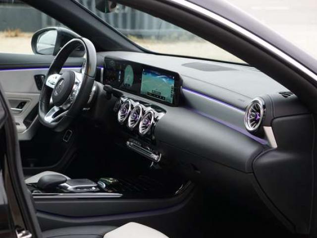 Mercedes-Benz CLA 180 d PACK AMG PANO MULTIBEAM CAM MOTEUR MERCEDES 6d