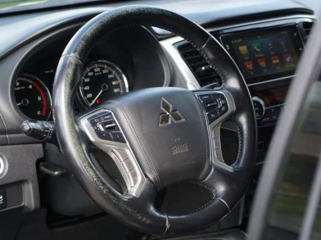 Land Rover Range Rover Velar 2.0 TD4 R-Dynamic TOIT-PANO ANGLE MORT FULL OP