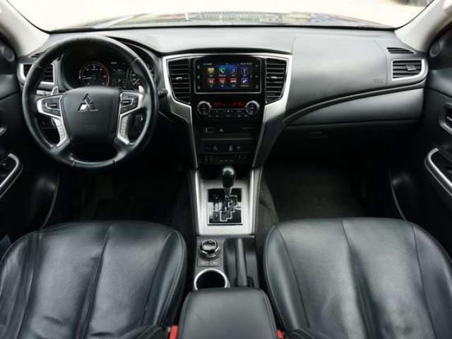 Land Rover Range Rover Velar 2.0 TD4 R-Dynamic TOIT-PANO ANGLE MORT FULL OP