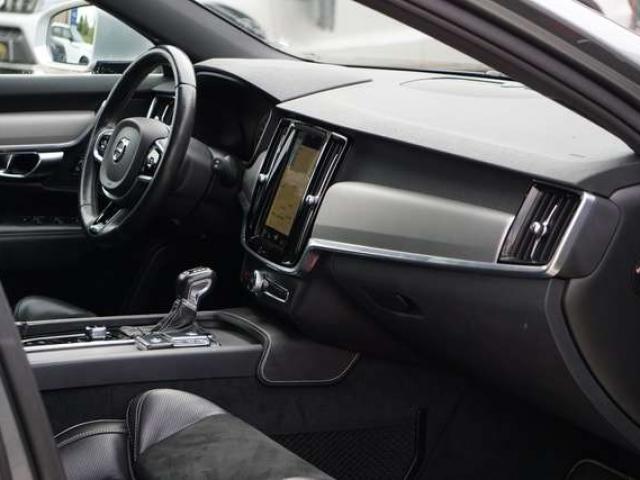 Volvo V90 2.0 D4 R-Design BOITE-AUTO NAVI-CAM 1° MAIN