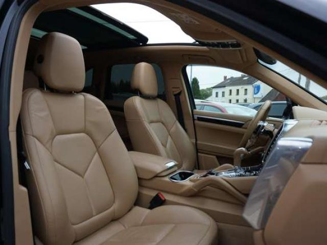 Porsche Cayenne 3.0 TD V6 Tiptronic S PANO NAVI BI-XENON PDC 6b