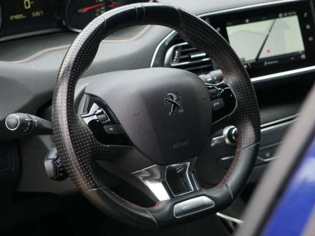 Volkswagen Golf GTI 2.0 TSI AKRAPOVIC PDC CLIM XENON NAVI CARNET EU5