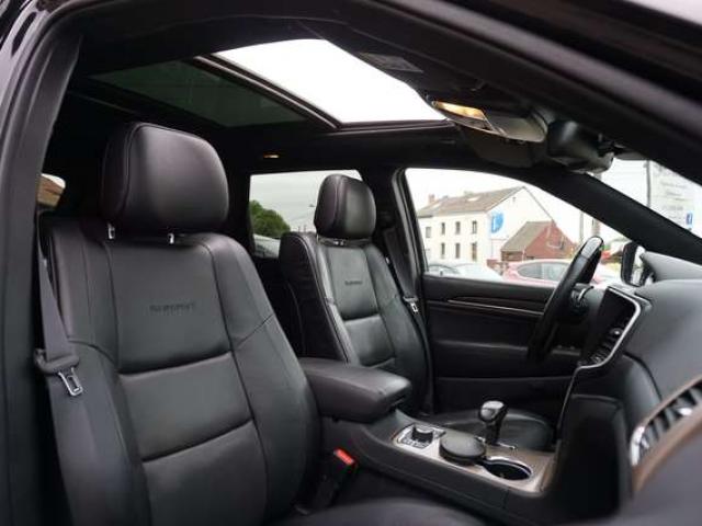 Jeep Grand Cherokee 3.0 V6 TD Summit TOIT-PANO XENON DISTRONIC LED 6B