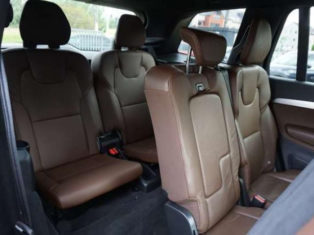 Volvo XC90 2.0 D4 MOMENTUM 7 PL AUTO CAMERA CARNET VOLVO EU6b