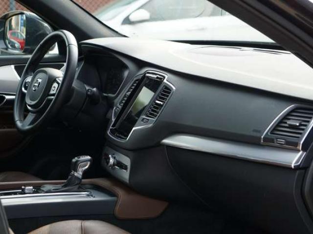 Volvo XC90 2.0 D4 MOMENTUM 7 PL AUTO CAMERA CARNET VOLVO EU6b
