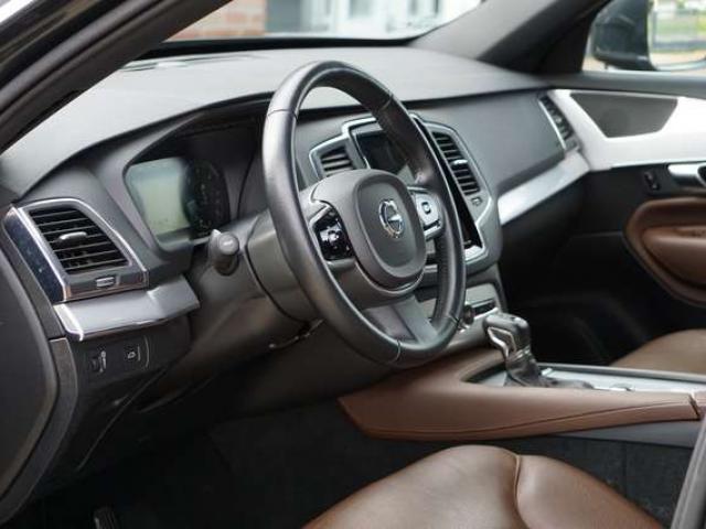Volvo XC90 2.0 D4 MOMENTUM 7 PL AUTO CAMERA CARNET VOLVO EU6b