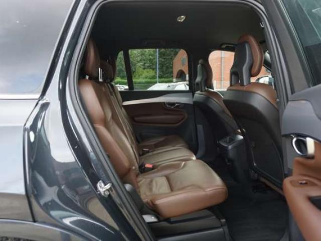 Volvo XC90 2.0 D4 MOMENTUM 7 PL AUTO CAMERA CARNET VOLVO EU6b
