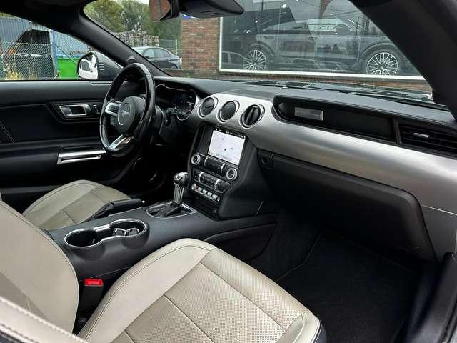 Ford Mustang 5.0 V8 GT FACELIFT-Bte AUTO-NAVI-CAM-CARNET FORD