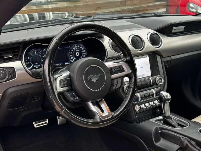 Ford Mustang 5.0 V8 GT FACELIFT-Bte AUTO-NAVI-CAM-CARNET FORD