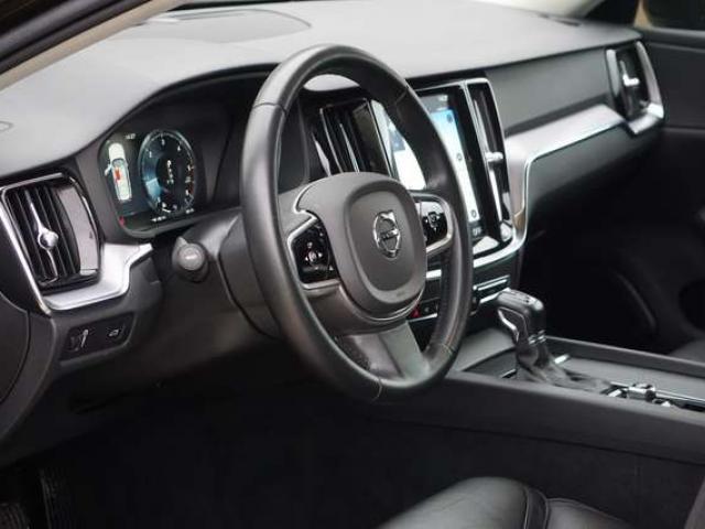 Volvo V60 Cross Country 2.0 D3 AWD Bte-AUTO COCKPIT NAVI-CAM CARPLAY 150CV