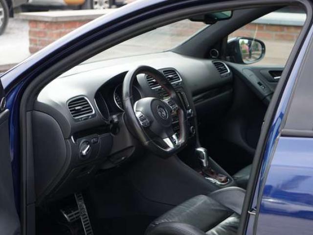 Volkswagen Golf GTI TSI DSG6 BI-XENON NAVI CLIMTRONIC PDC AV/AR