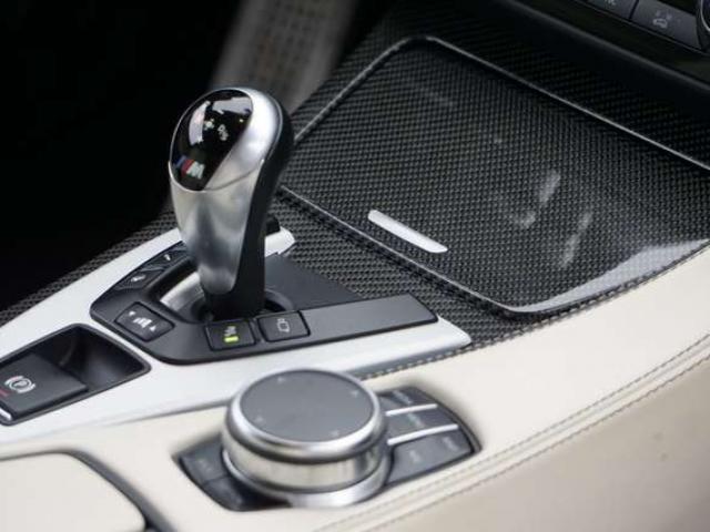 Land Rover Range Rover Velar 3.0 R-Dynamic HSE PANO COCKPIT NAVI CAM FULL