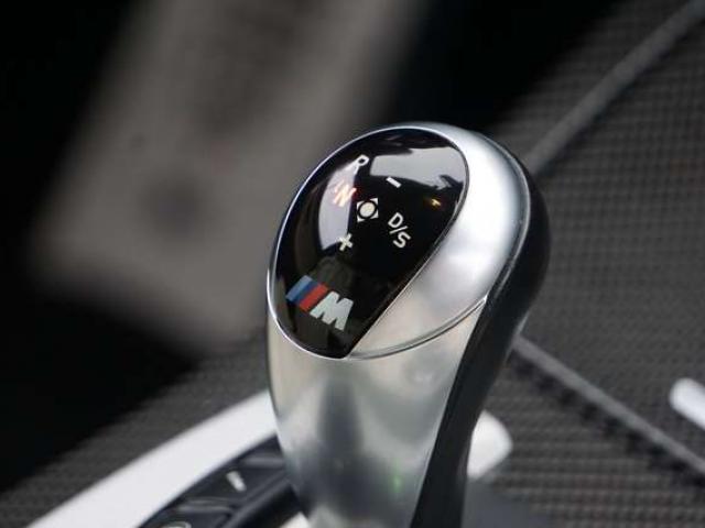 Land Rover Range Rover Velar 3.0 R-Dynamic HSE PANO COCKPIT NAVI CAM FULL