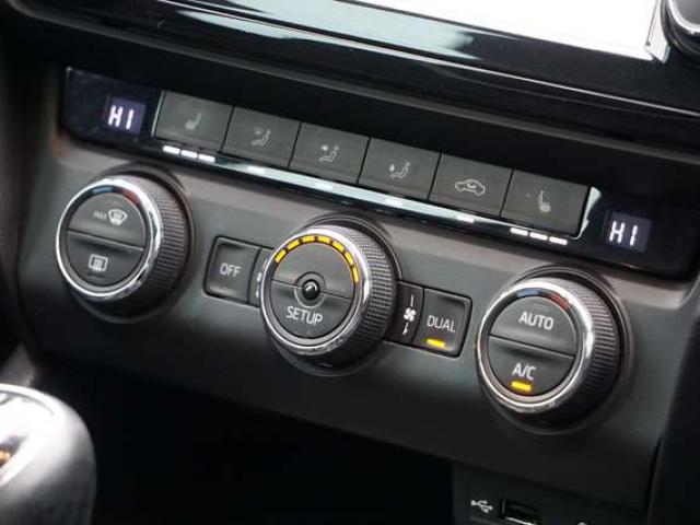 Volkswagen Golf GTI 2.0 TSI EDITION ADIDAS DSG CARNET BI-XENON NAVI