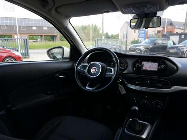 Fiat Tipo 1.4i LOUNGE RADAR NAVIGATION CLIM GARANTI 12 MOIS