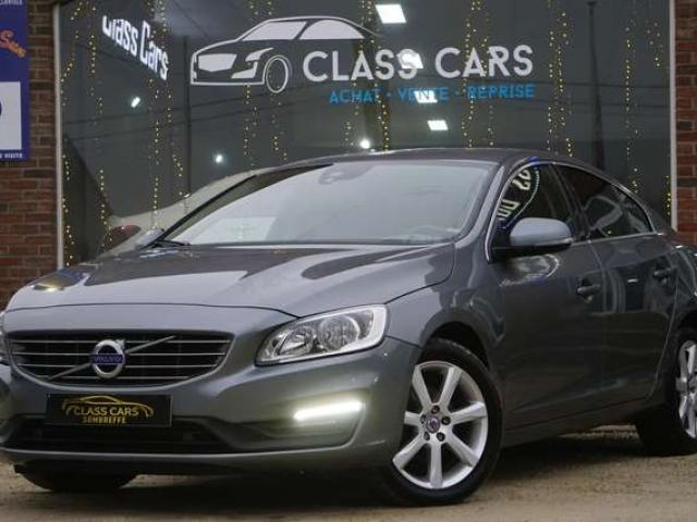 Volvo S60 1.5 T3 Momentum Boite AUTO Navi Clim Radars Carnet