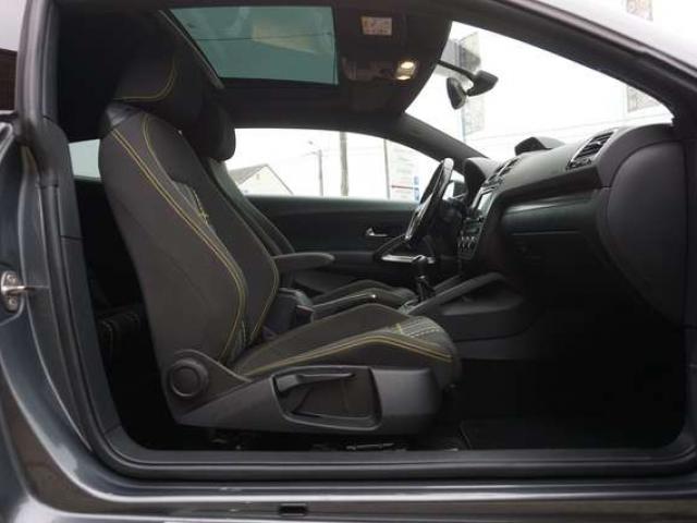 Volkswagen Scirocco 2.0 TSI CLUB TOIT OUVRANT XENON NAVI CAM CARNET 6B