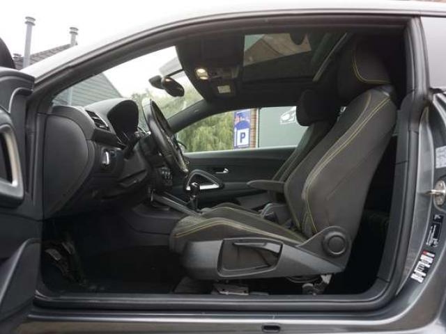 Volkswagen Scirocco 2.0 TSI CLUB TOIT OUVRANT XENON NAVI CAM CARNET 6B