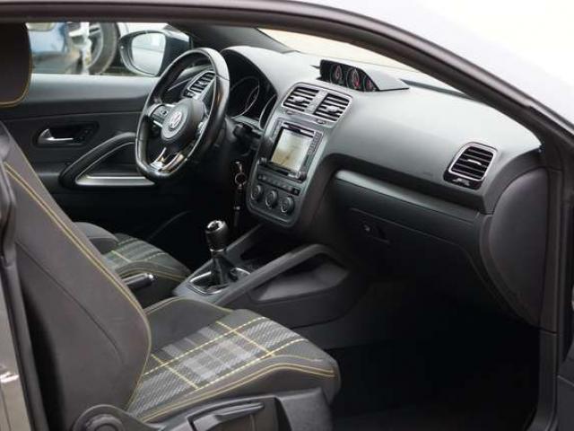 Volkswagen Scirocco 2.0 TSI CLUB TOIT OUVRANT XENON NAVI CAM CARNET 6B