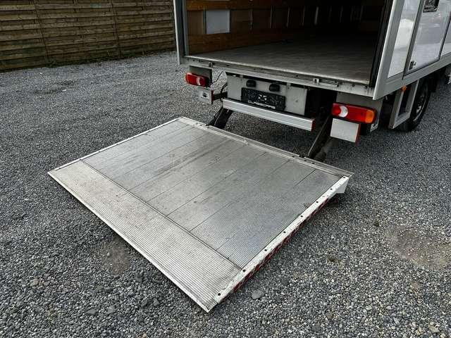 Nissan NV400 2.3 dCi CAMION HAYON ELECTRIQUE 3 PLACES