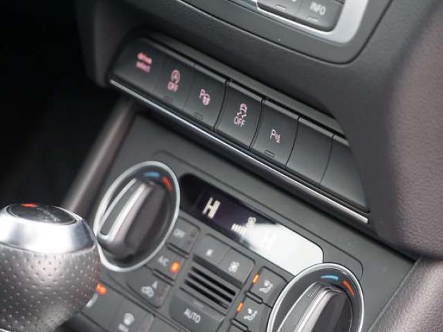 Audi Q3 1.4 TFSI S-LINE AUTO NAVI BOSE BI-XENON DYNAMIC