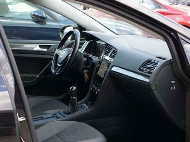 Volkswagen Golf 1.0 TSI R-LINE COCKPIT NAVI DISTRONIC CAM PDC 6d-T
