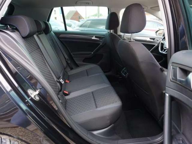 Volkswagen Golf 1.0 TSI R-LINE COCKPIT NAVI DISTRONIC CAM PDC 6d-T