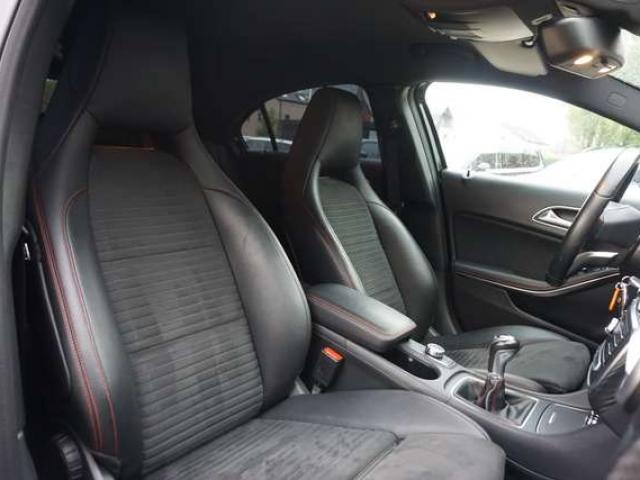 Mercedes-Benz A 180 Edition PACK-AMG / CARNET ENT / NAVI-CAM / 6B