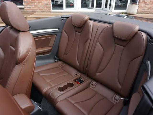 Mercedes-Benz B 180 d AMG LINE / AUTO / CAM / PDC / CIEL ETOILÉ /6d