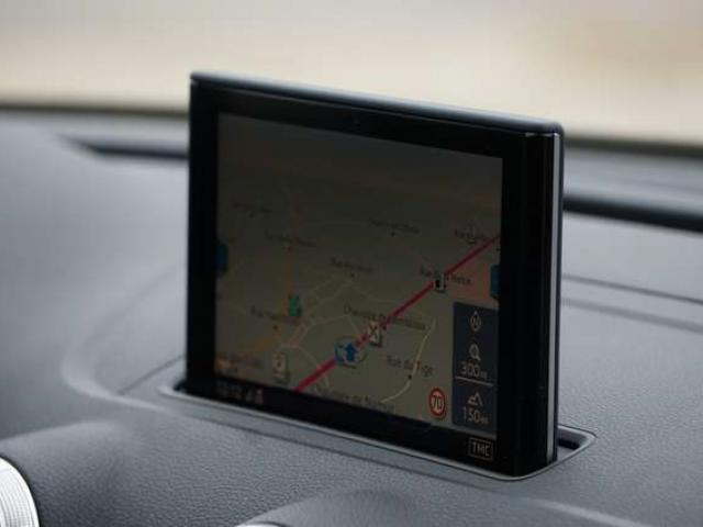 Audi A3 30 TDi SPORTBACK S-LINE S-TRONIC COCKPIT NAVI 6dt
