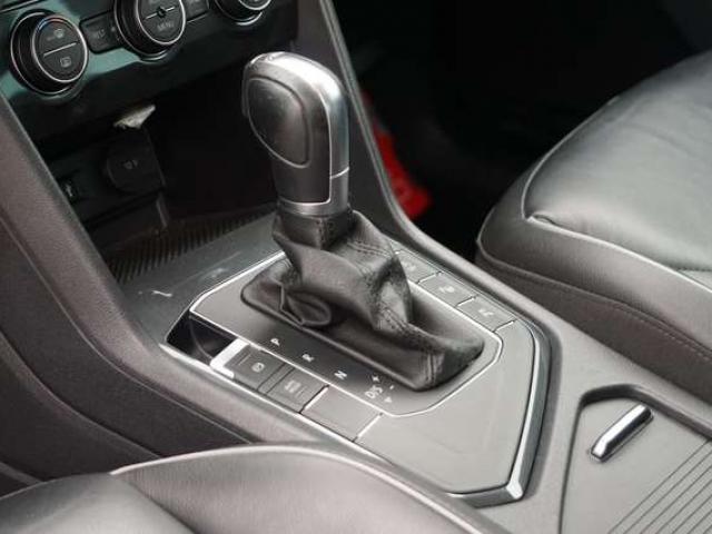 Volkswagen Tiguan 1.4 TSI HIGHLINE COCKPIT DSG CAM360 PANO DISTRONIC