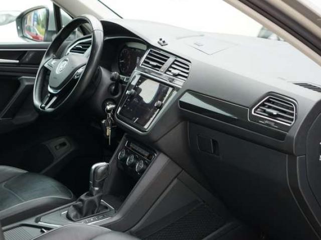 Volkswagen Tiguan 1.4 TSI HIGHLINE COCKPIT DSG CAM360 PANO DISTRONIC