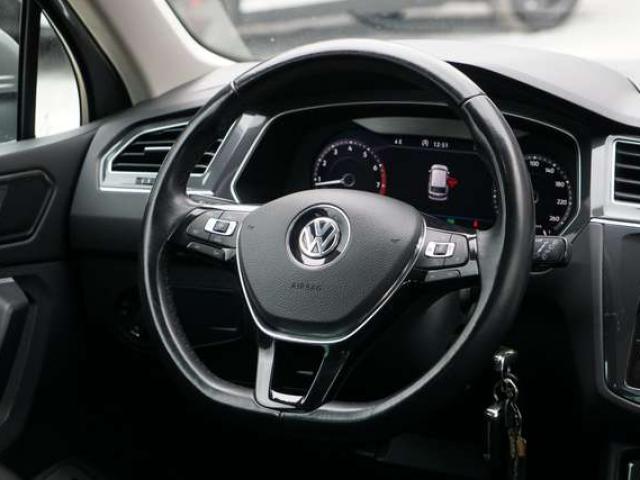 Volkswagen Tiguan 1.4 TSI HIGHLINE COCKPIT DSG CAM360 PANO DISTRONIC