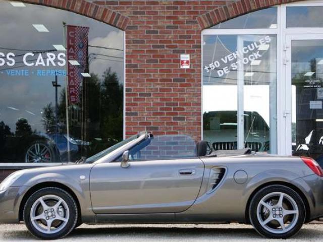 MINI Cooper D 1.5 AUTO BI-XENON PANO PDC CLIMTRONIC CARNET EU6B