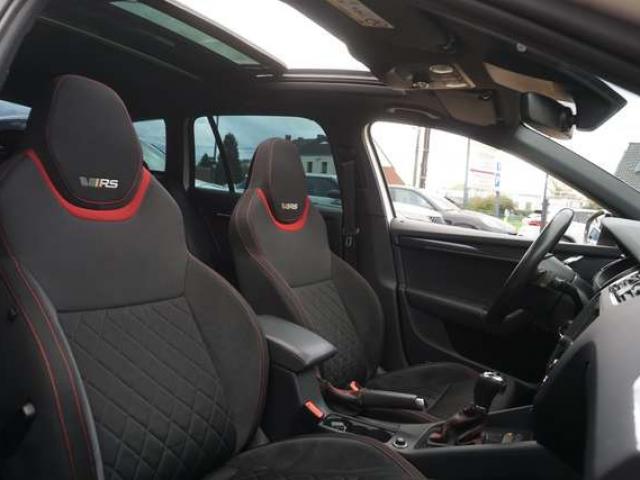 Mercedes-Benz C 200 d AMG LINE AUTO TOIT PANO CAMERA FULL LED PDC 6d-T