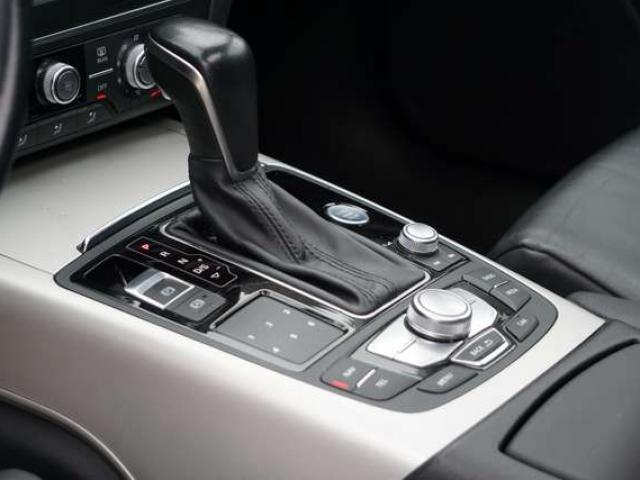 Audi A6 2.0 TDi S-LINE ext / TOIT-PANO / RADAR / LED / 6B