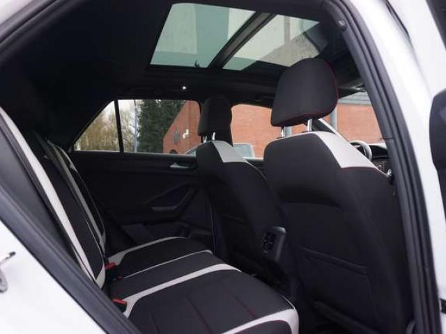Volkswagen T-Roc 2.0 TDi SPORT 4Motion DSG PANO CAMERA DISTRONIC 6B