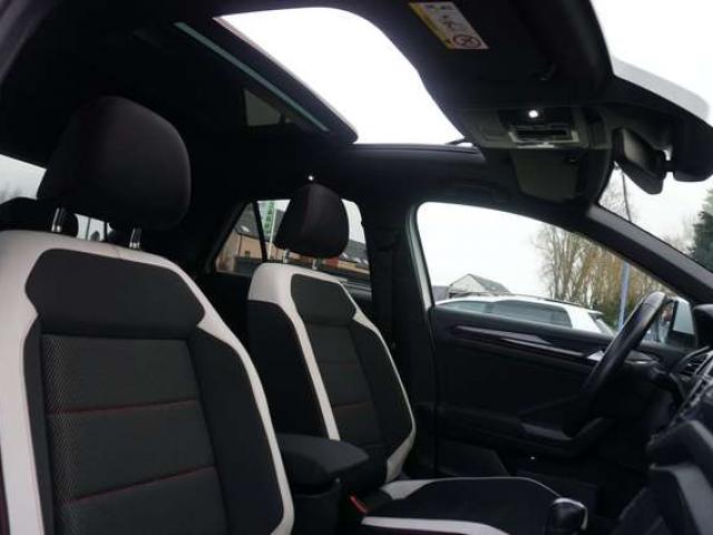 Volkswagen T-Roc 2.0 TDi SPORT 4Motion DSG PANO CAMERA DISTRONIC 6B
