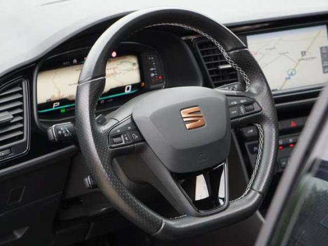 Land Rover Range Rover Sport 2.0 SD4 SE 1° MAIN NAVI-CAMERA CUIR HISTORIQUE