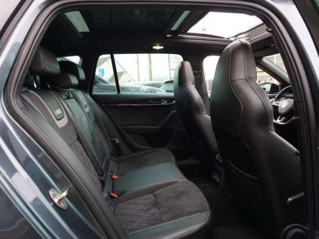 Skoda Octavia RS 2.0 TDi DSG PANO BI-XENON CAM CARNET FULL 6B