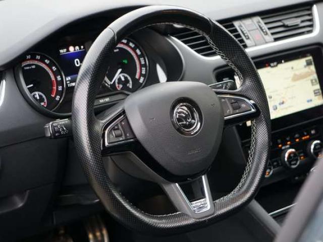 Skoda Octavia RS 2.0 TDi DSG PANO BI-XENON CAM CARNET FULL 6B