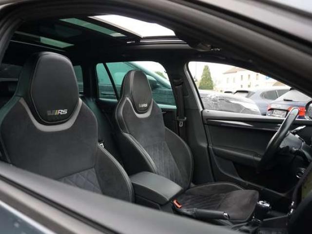 Skoda Octavia RS 2.0 TDi DSG PANO BI-XENON CAM CARNET FULL 6B